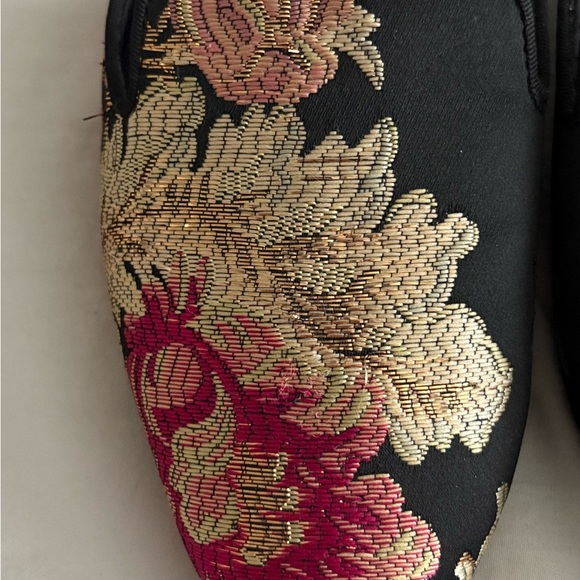Birdies Black Satin Floral Embroidered Loafers Slides Flats Size 8 - Picture 3 of 4